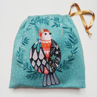 Joli pochon de Noël en coton imprimé Winterwood Dashwood studio, sac réutilisable en tissu, emballage cadeau en tissu zéro déchet