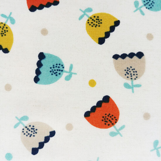 Tissu en coton Dashwood Studio imprimé à fleurs idéal pour la couture enfant et la déco