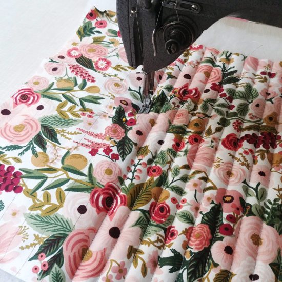 Trousse vanity matelassée atelier Sliva réalisée en tissu imprimé fleurs Rifle Paper Co Garden Party