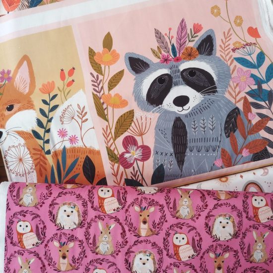 Wild tissu Dashwood coton imprimé avec des portraits d'animaux de la forêt, biche, lapin, chouette idéal pour la couture créative, accessoires et déco enfant