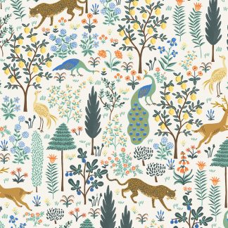 tissu imprimé rifle paper co animaux sauvages panthère, paon dans une forêt abondante et luxuriante, coton idéal pour la couture créative