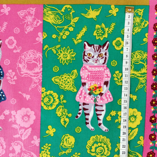 Un dimanche à la campagne tissu imprimé Nathalie Lété pour Free Spirit, motif chat, oiseau fleurs, guirlandes idéall pour la déco linge de maison