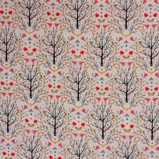 Tissu imprimé Dashwood studio forêt d'arbres sur fond rose nude fleurs et végétation rose nu
