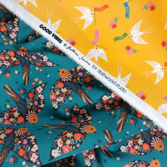 coton imprimé Good Vibes de Bethan Janine pour Dashwood Studio tissus créatifs colorés parfait pour la couture et le patchwork