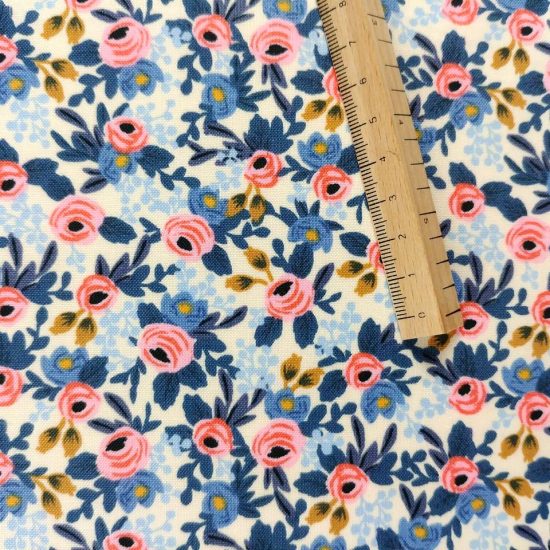 tissu imprimé mini fleurs de rifle paper co couleurs éclatantes joyeuses lumineuses rose bleu lavande mordoré parfait pour la couture créative