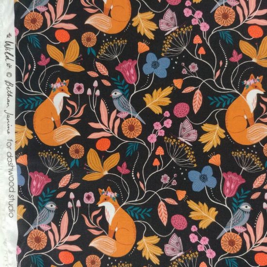 tissu imprimé animaux de la forêt wild dashwood studio oeko tex couleurs chaudes et lumineuses
