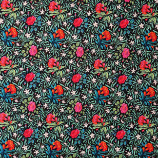 Tissu imprimé mini fleurs Odile Bailloeul collection le langage des fleurs sur un fond sombre noir et vert de feuilles des éclats de couleurs de fleurs orangées, rose vif, rouge vermillons