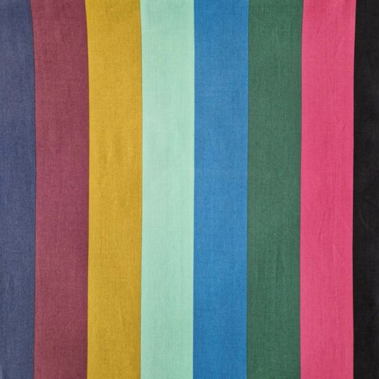 tissu imprimé coton Anna Maria pour Free Spirit à larges rayures subtiles et colorées marine prune anis ciel vert rose fuschia