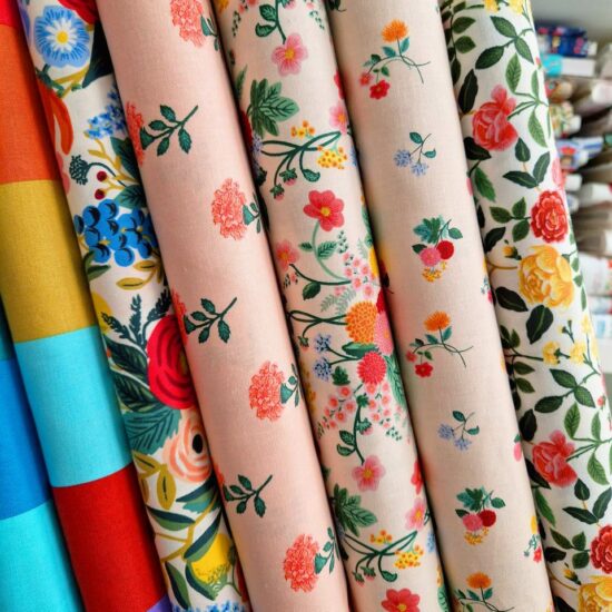 tissus imprimés Rifle Paper Co motifs fleurs collection Dahlia Vintage Garden