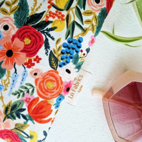 Fabrication française étui à lunettes en tissu molletonné imprimé floral multicolore