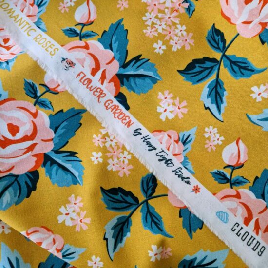 Imprimé floral vontage rose rose corail vintage feuillage bleu vert fond ocre jaune moutarde