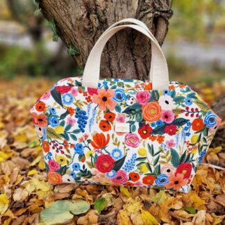 Sac à projet clap clap molletonné en tissu Rifle Paper Co coton imprimé Wilwood Fleurs multicolores couleurs lumineuses rose rouge bleu corail sur fond blanc