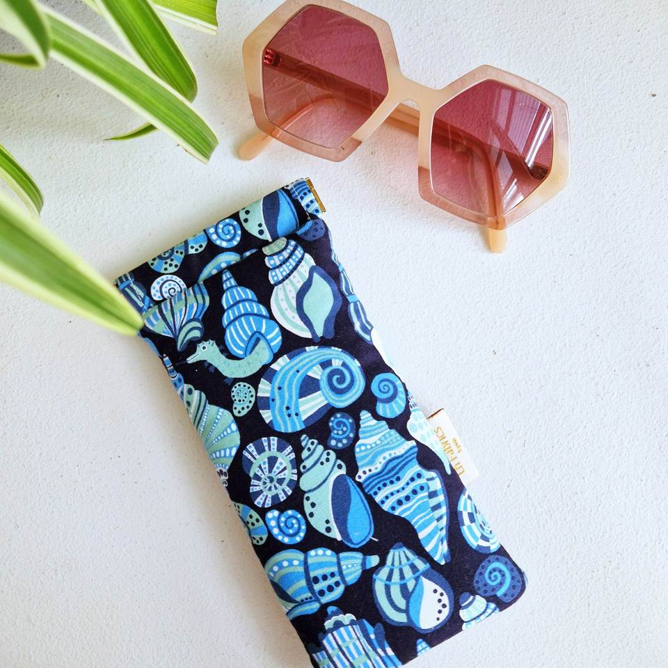 Etui à lunettes molletonné tissu free spirit coton imprimé coquillages et crustacés couleurs bleu aqua marine