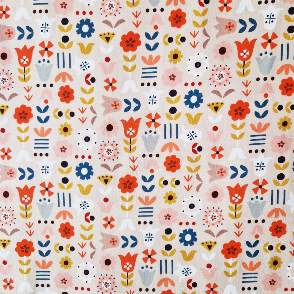 Tissu coton imprimé floral Dashwood studio Nordiska motif stylisé epuré vintage et scandinave à la fois