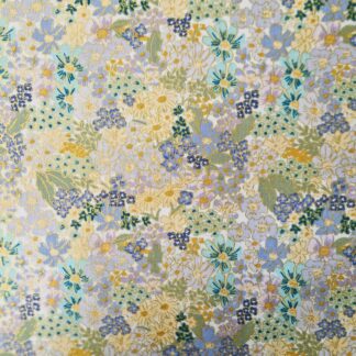 Tissu imprimé fleuri Rifle Paper Co métallisé or comme du liberty couleurs bleues pastels délicat raffiné