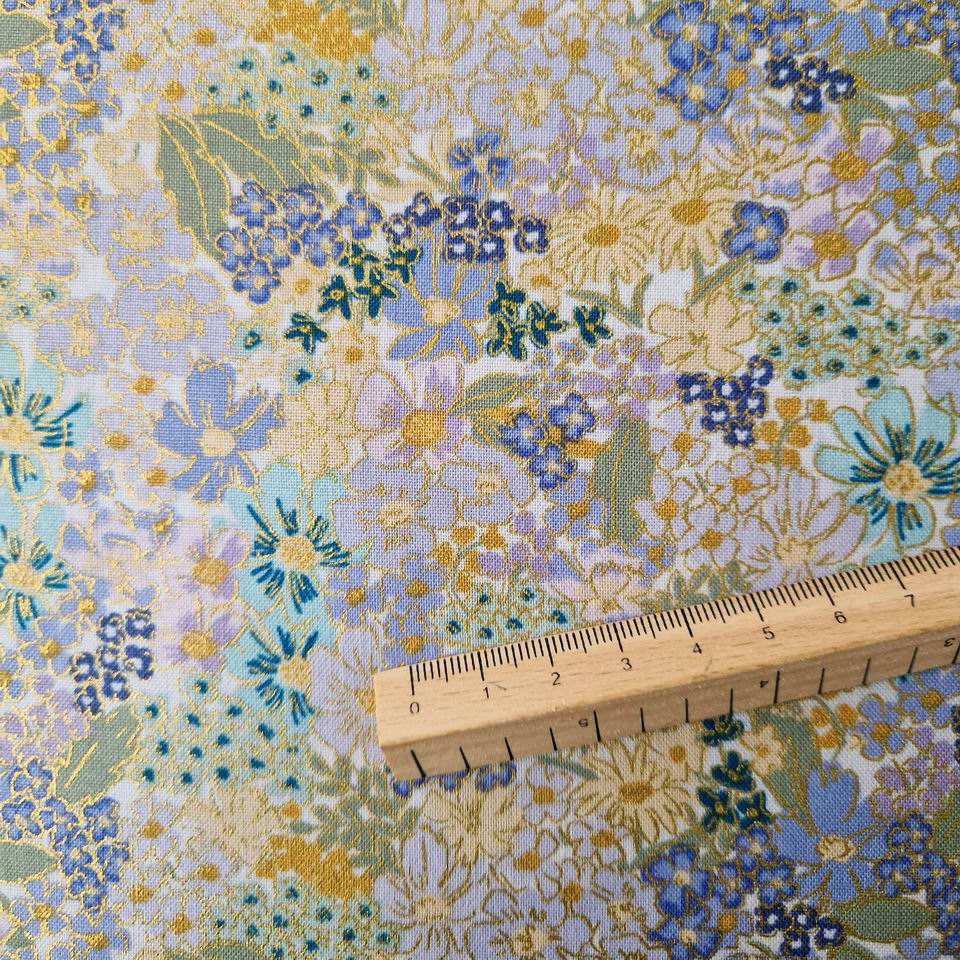 Imprimé floral Rifle paper co collection english rose comme un tableau de Monet nuances de bleu vert mauve violet